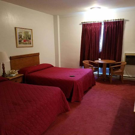 Woonsocket Motor Inn Exterior photo